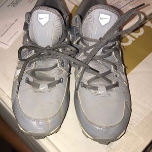 Nike women's softball cleats